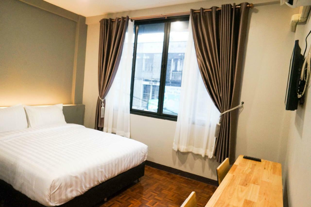 Lux Rooms Night Bazaar 치앙마이 외부 사진