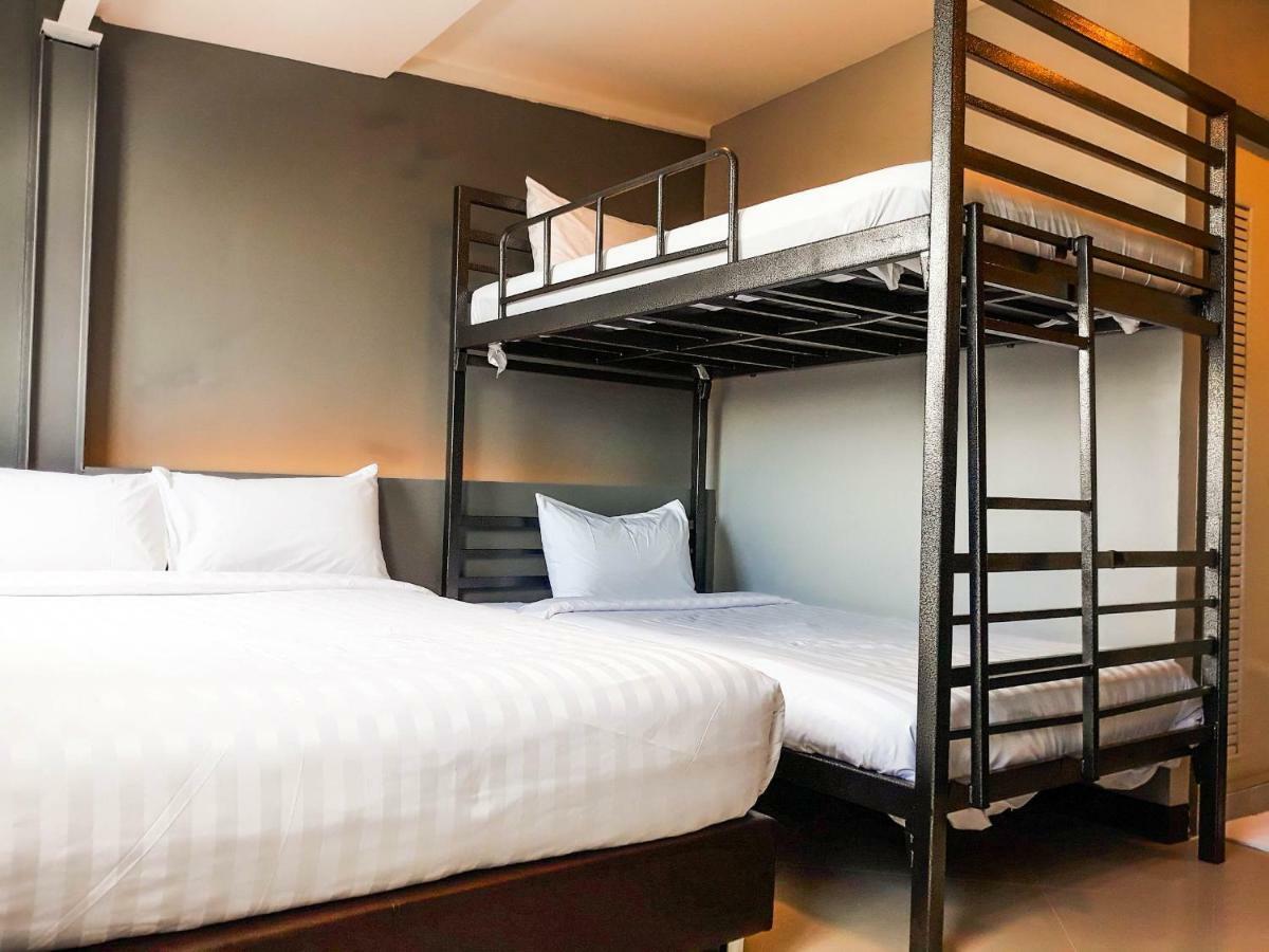 Lux Rooms Night Bazaar 치앙마이 외부 사진